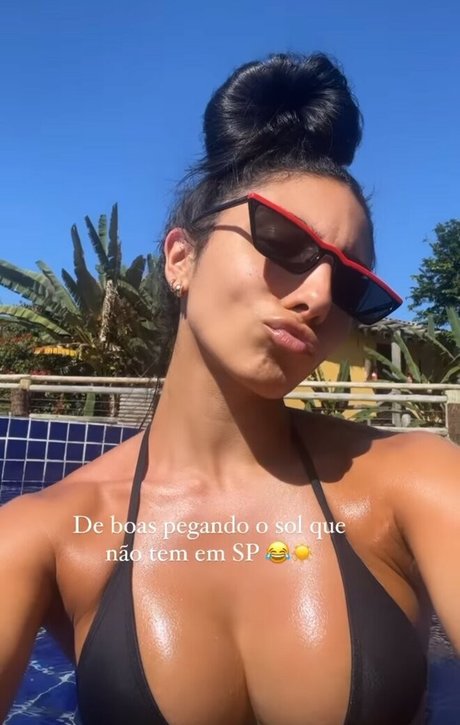 Foto desnuda filtrada de OnlyFans de Isadora Nogueira