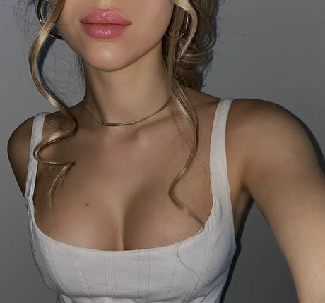 Foto desnuda filtrada de OnlyFans de Badassarina