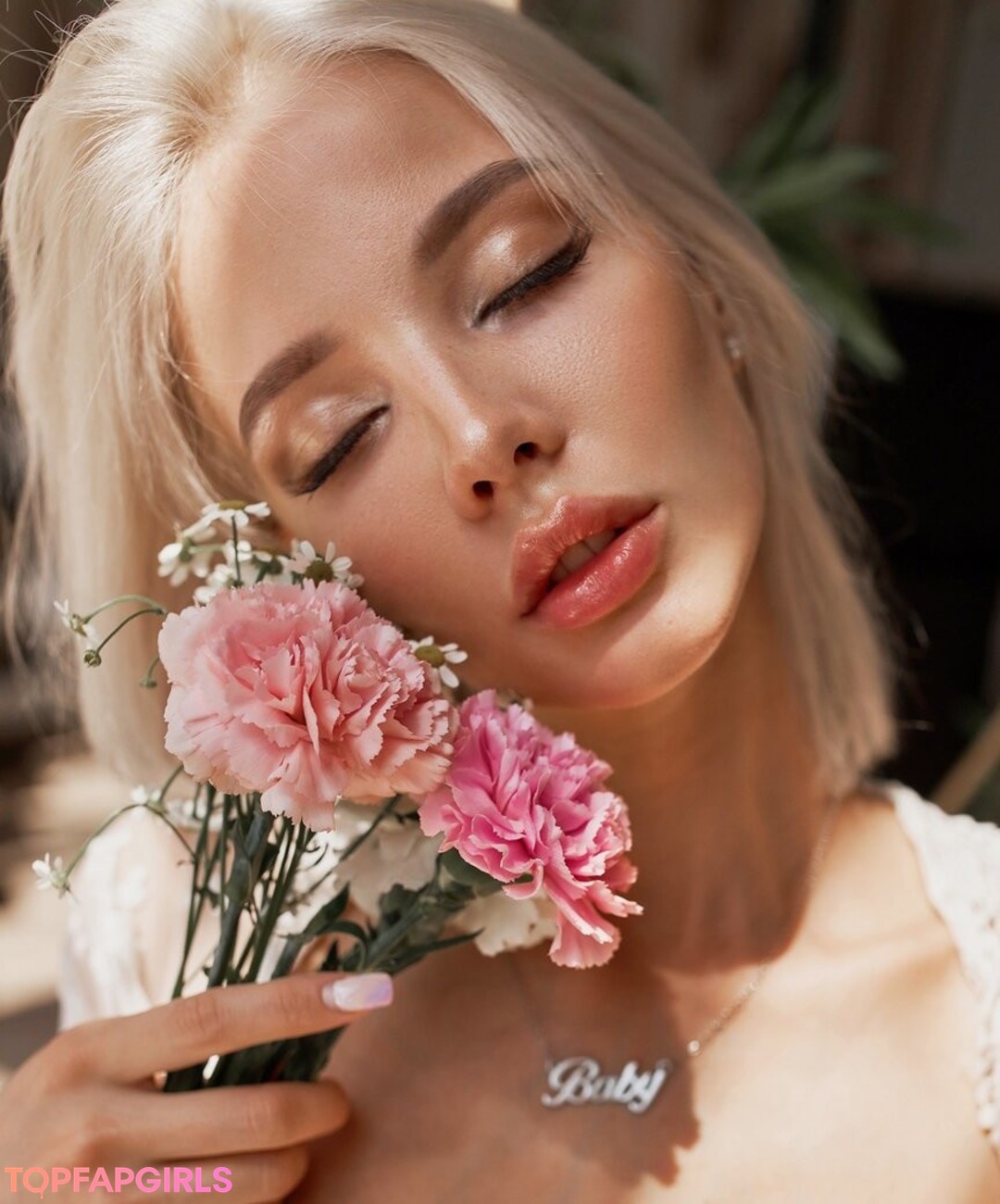 Foto desnuda filtrada de OnlyFans de Katticolour #109 Foto desnuda filtrada de OnlyFans de Katticolour #109