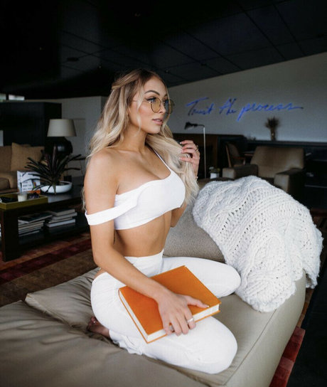 Foto desnuda filtrada de OnlyFans de Ambrielle