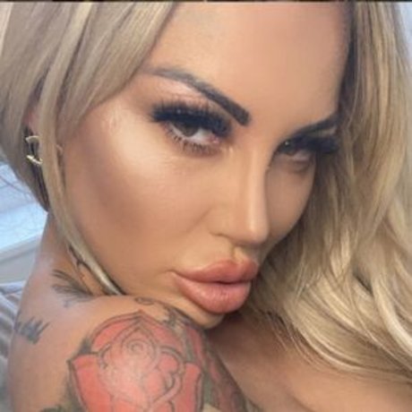 Sallie Axl