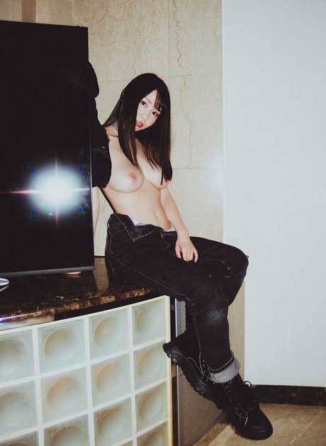 Foto desnuda filtrada de OnlyFans de Aika Yumeno