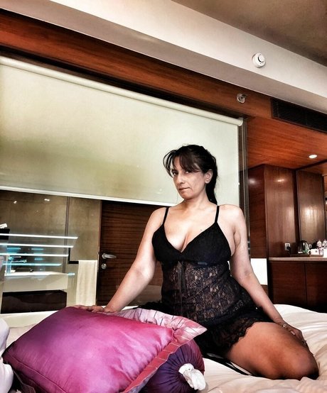 Foto desnuda filtrada de OnlyFans de Hansa Singh