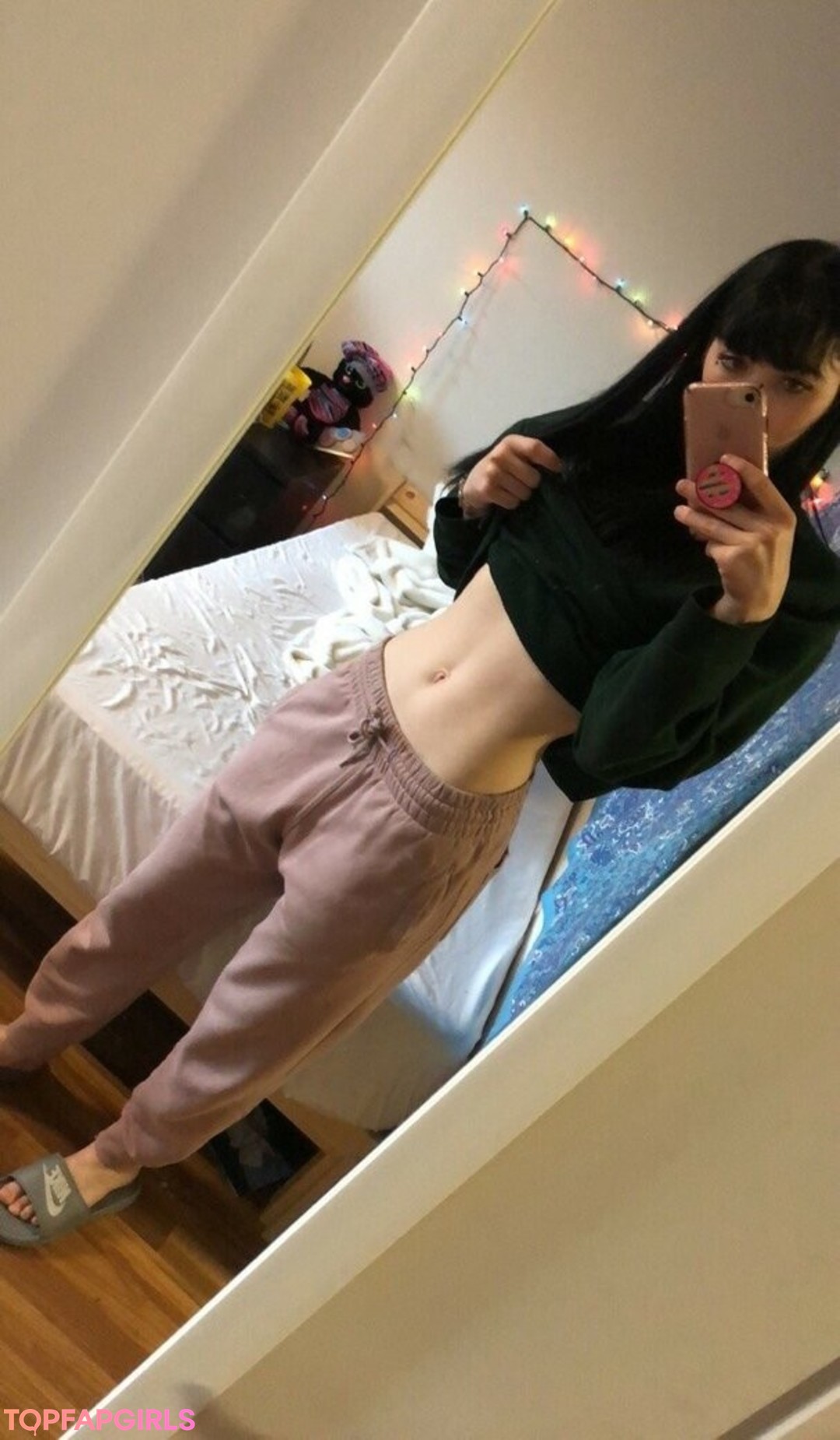 Foto desnuda filtrada de OnlyFans de Quinnie666 #27 Foto desnuda filtrada de OnlyFans de Quinnie666 #27