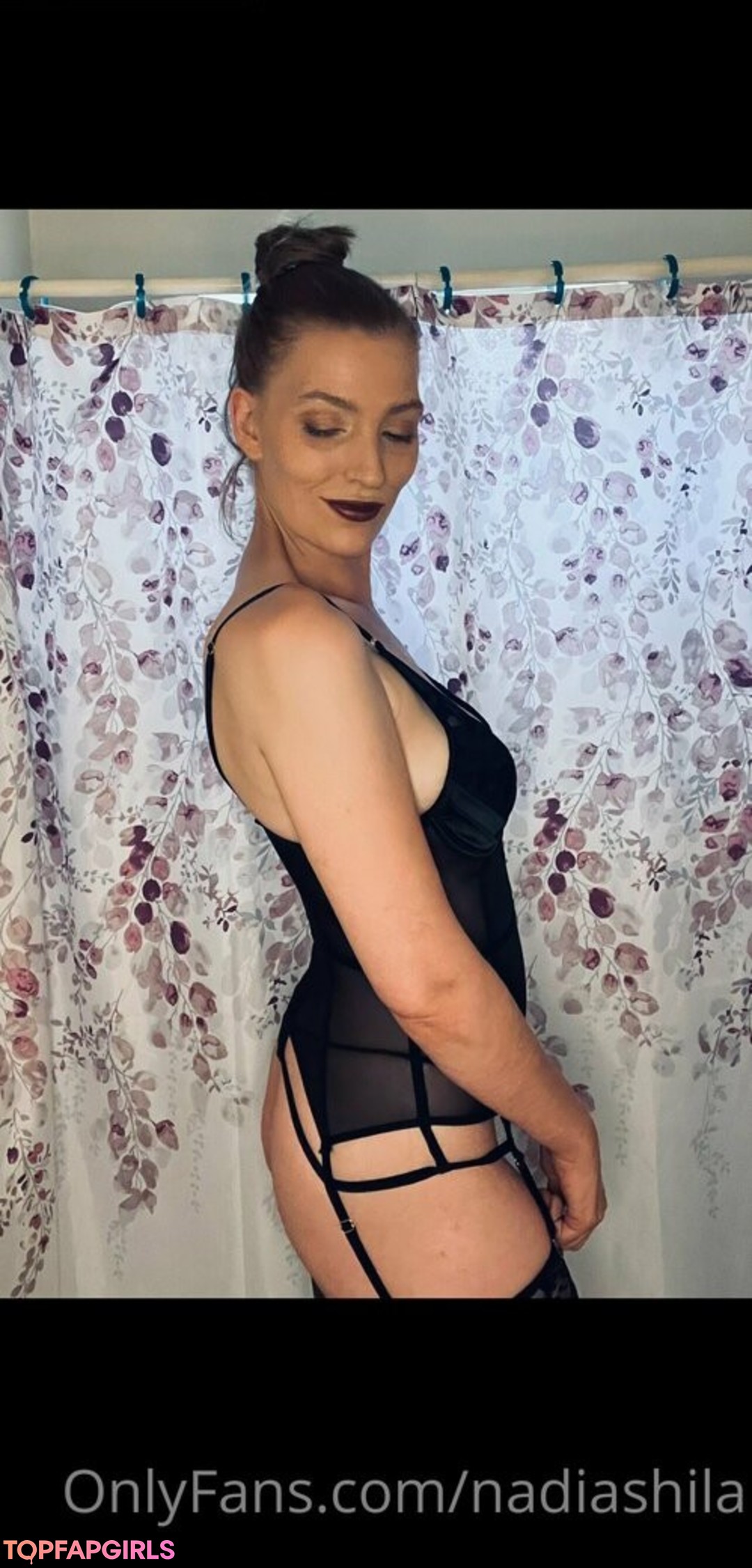 Foto desnuda filtrada de OnlyFans de Nadia Shila #20 Foto desnuda filtrada de OnlyFans de Nadia Shila #20