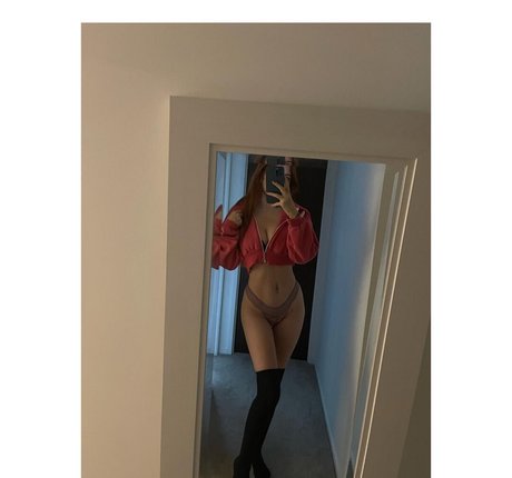 Redheadbarbiexo