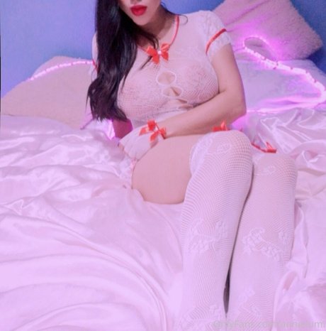 Annie Luminoso