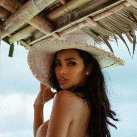 Angela Castellanos
