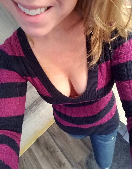 Foto desnuda filtrada de OnlyFans de Grabymyneckk