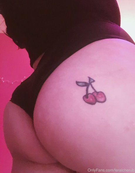 Foto desnuda filtrada de OnlyFans de Feralcherub Kewpiedoll