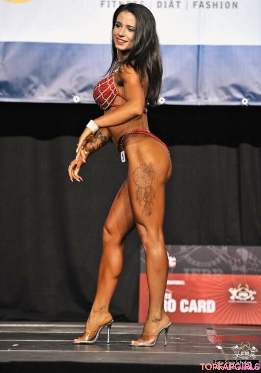 Foto desnuda filtrada de OnlyFans de Mira Cuckold #33 Foto desnuda filtrada de OnlyFans de Mira Cuckold #33