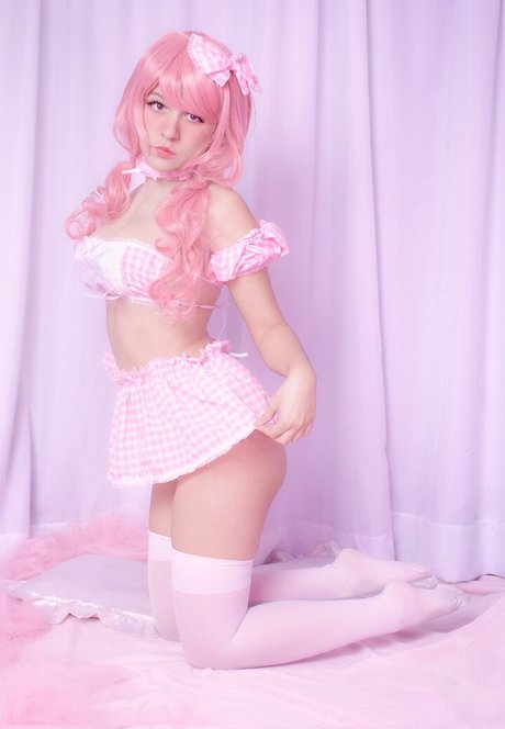 Julis Scarlet