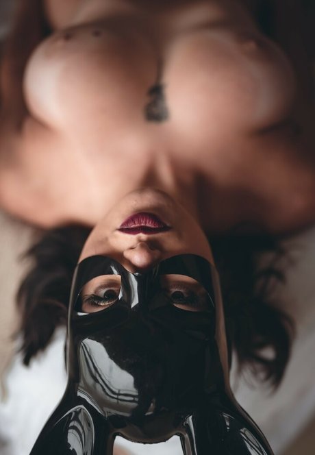 Foto desnuda filtrada de OnlyFans de Fanny Fernandes