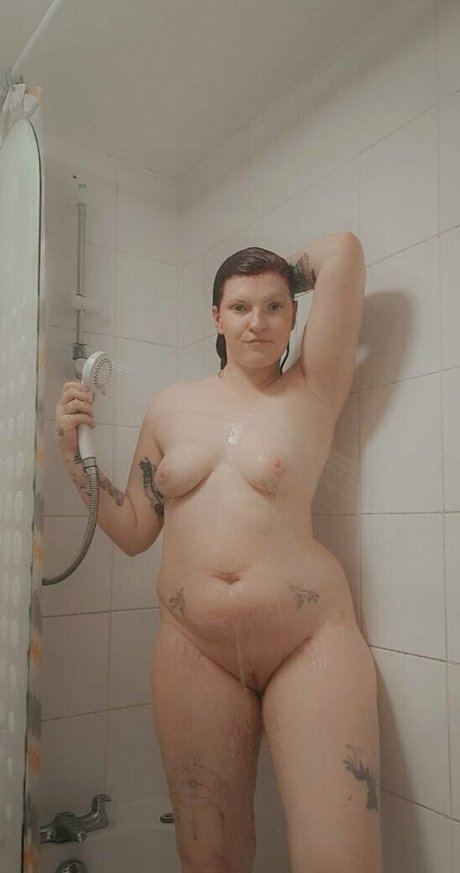 Foto desnuda filtrada de OnlyFans de Chaotic Waifu