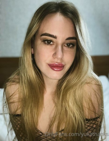 Foto desnuda filtrada de OnlyFans de Yulia Thanks