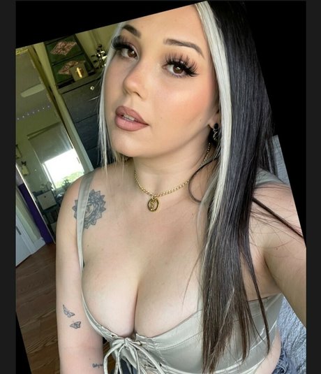 Veeayee23