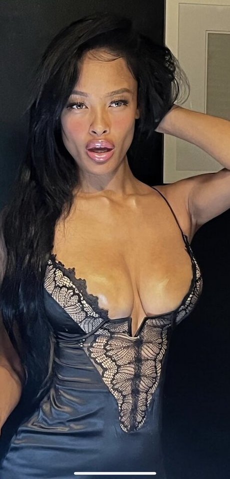 Foto desnuda filtrada de OnlyFans de Vinetria