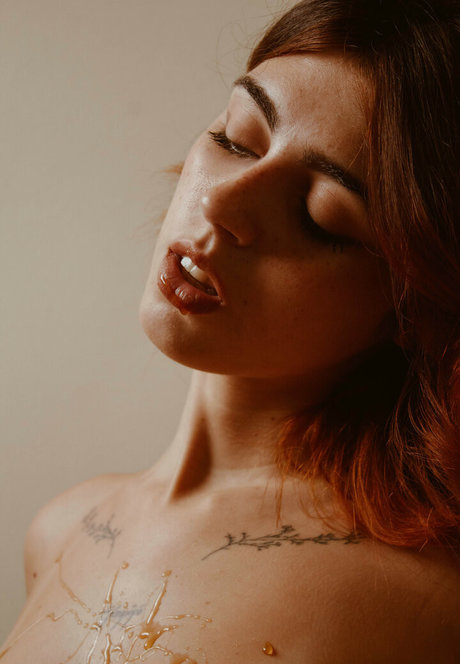 Foto desnuda filtrada de OnlyFans de Aliesealieseoff