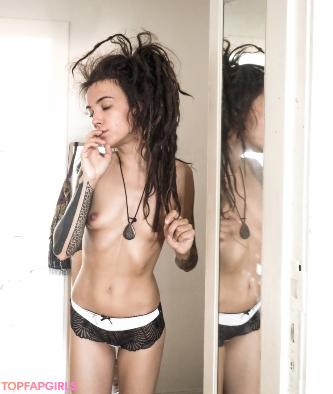 Foto desnuda filtrada de OnlyFans de Lisbethmueller #1 Foto desnuda filtrada de OnlyFans de Lisbethmueller #1