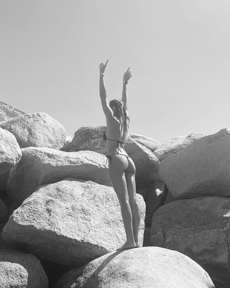 Foto desnuda filtrada de OnlyFans de Corinna Dentoni