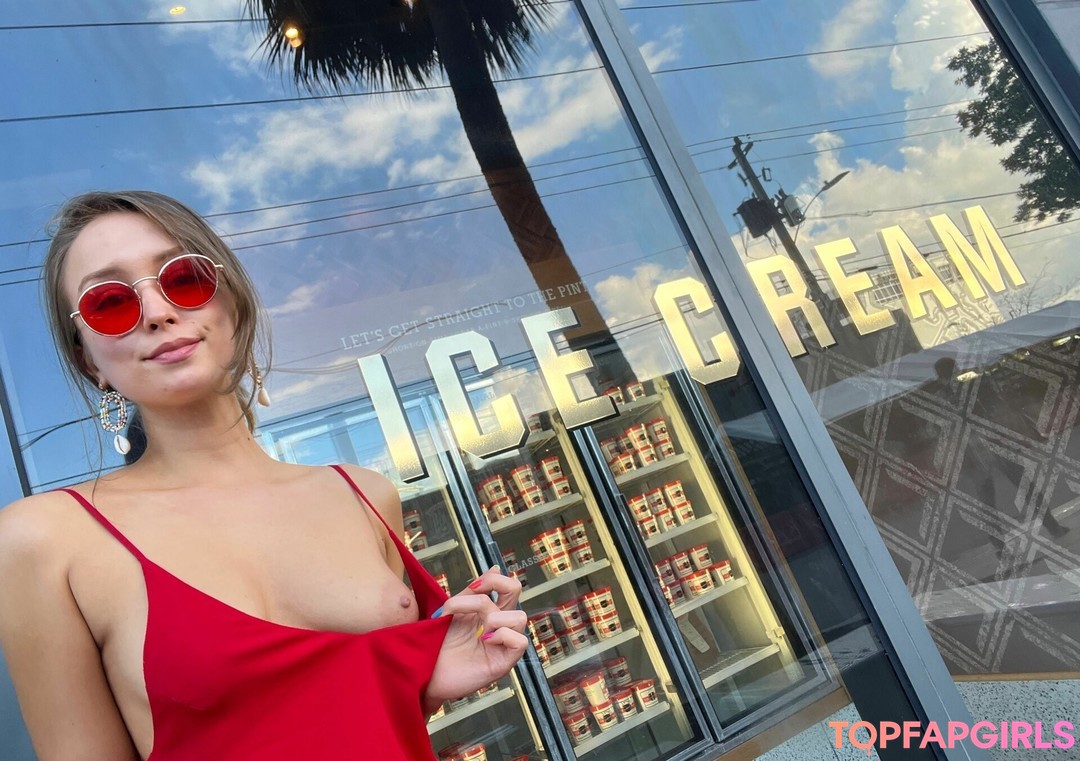 Foto desnuda filtrada de OnlyFans de Missionicecream #7 Foto desnuda filtrada de OnlyFans de Missionicecream #7