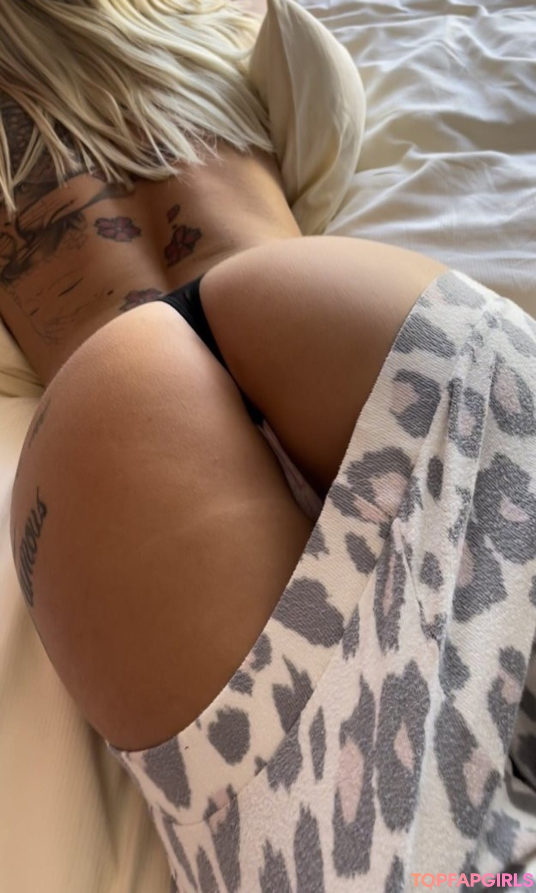 Foto desnuda filtrada de OnlyFans de Magyarficial #11 Foto desnuda filtrada de OnlyFans de Magyarficial #11