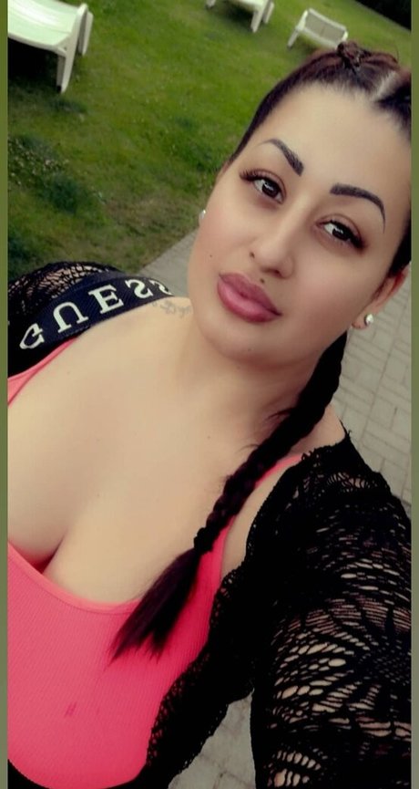 Foto desnuda filtrada de OnlyFans de Magyarficial