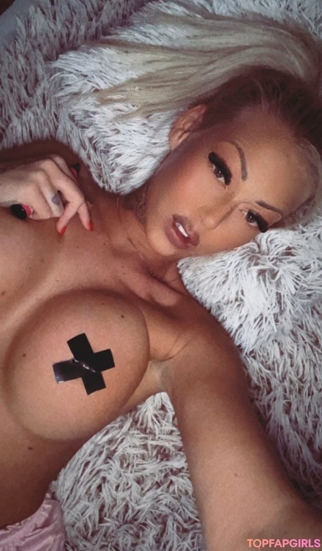 Foto desnuda filtrada de OnlyFans de Magyarficial #4 Foto desnuda filtrada de OnlyFans de Magyarficial #4