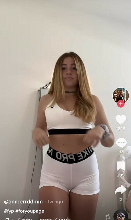 Foto desnuda filtrada de OnlyFans de Amberrddmm