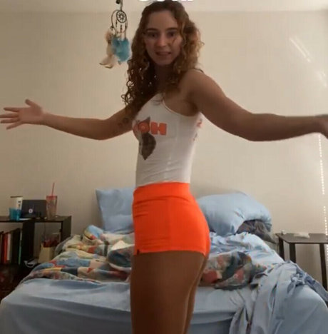 Foto desnuda filtrada de OnlyFans de Oliveboo