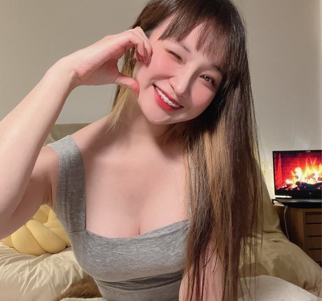Foto desnuda filtrada de OnlyFans de Eunsongs