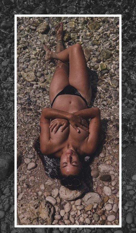 Foto desnuda filtrada de OnlyFans de Sophieandjune