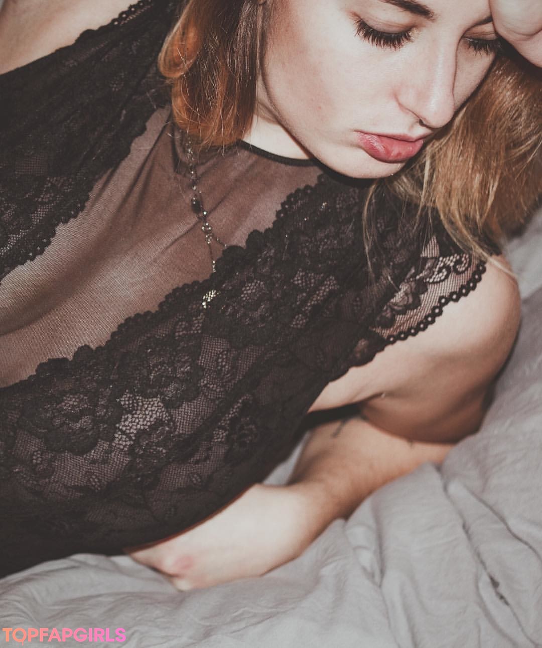 Foto desnuda filtrada de OnlyFans de Sophieandjune #59 Foto desnuda filtrada de OnlyFans de Sophieandjune #59