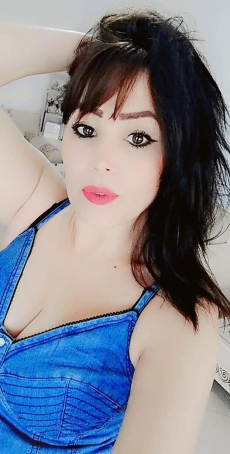 Foto desnuda filtrada de OnlyFans de Aida Saad