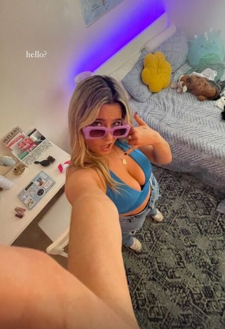 Foto desnuda filtrada de OnlyFans de Emma Topps