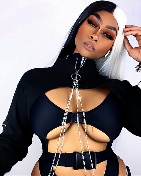 Foto desnuda filtrada de OnlyFans de Tenuzen