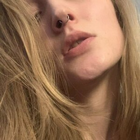 Foto desnuda filtrada de OnlyFans de Tslucyfir