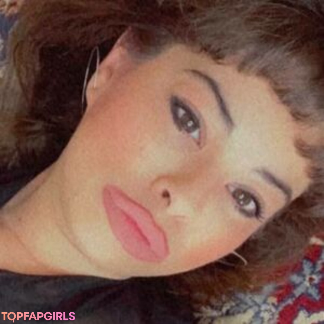 Foto desnuda filtrada de OnlyFans de Eden Kitty666 #4 Foto desnuda filtrada de OnlyFans de Eden Kitty666 #4