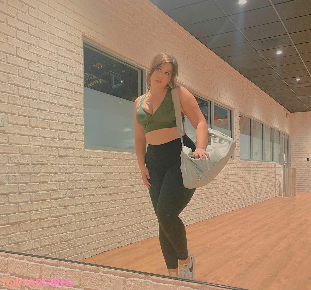 Foto desnuda filtrada de OnlyFans de Madisenmarkland #22 Foto desnuda filtrada de OnlyFans de Madisenmarkland #22