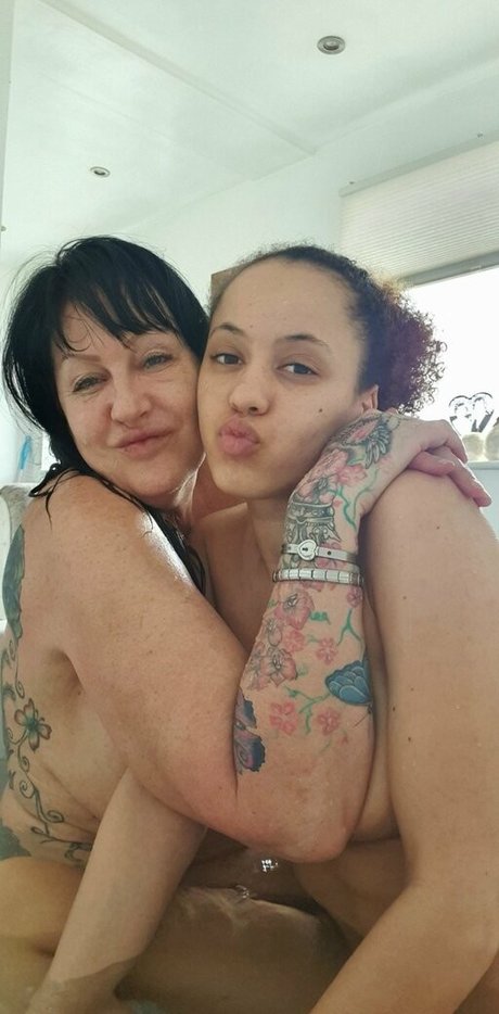 Mumvsdaughter