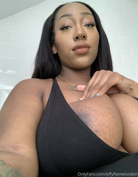 Foto desnuda filtrada de OnlyFans de Renee Kuleape
