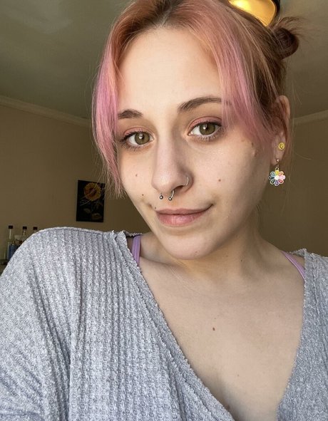 Foto desnuda filtrada de OnlyFans de Hunnyymustarddx