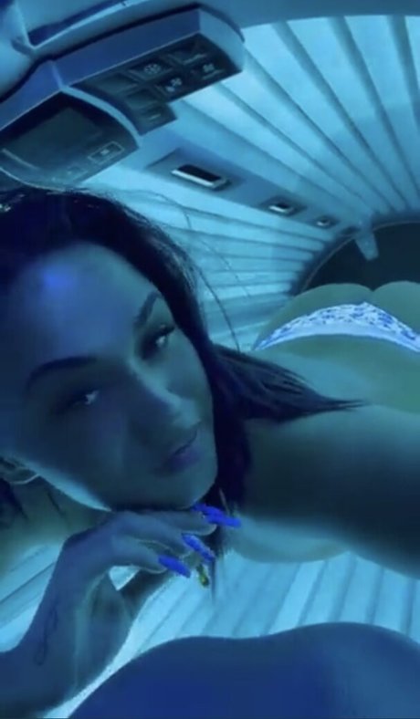 Foto desnuda filtrada de OnlyFans de Nemes Vivien