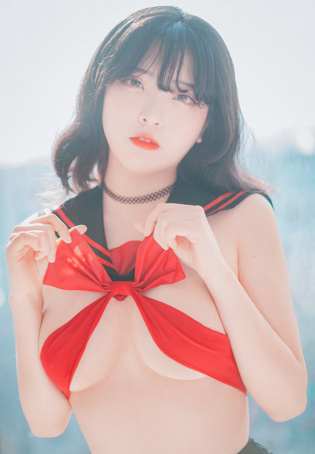 Foto desnuda filtrada de OnlyFans de Hana Song