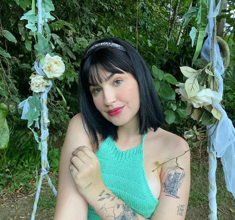 Bella Sant