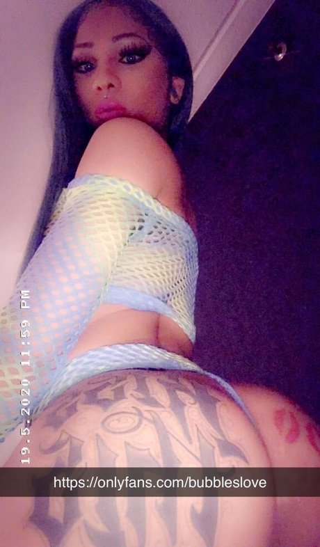 Foto desnuda filtrada de OnlyFans de Ts Bubbles