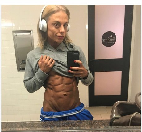 Foto desnuda filtrada de OnlyFans de Amanda Machado