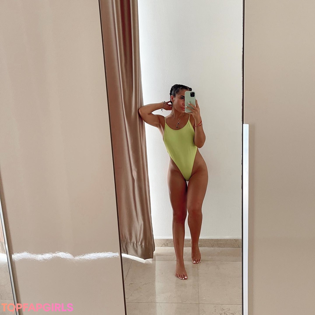 Foto desnuda filtrada de OnlyFans de Nadia Jaftha #274 Foto desnuda filtrada de OnlyFans de Nadia Jaftha #274