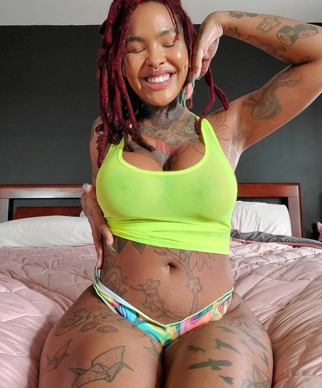 Foto desnuda filtrada de OnlyFans de Diandra Janelle Rose