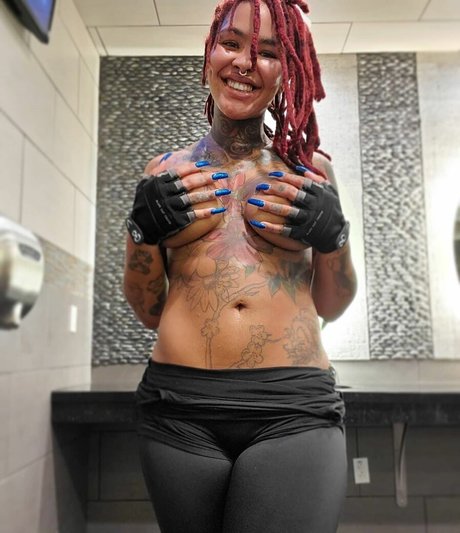 Foto desnuda filtrada de OnlyFans de Diandra Janelle Rose